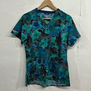 Carhartt V-Neck Paw Print Scrub Top